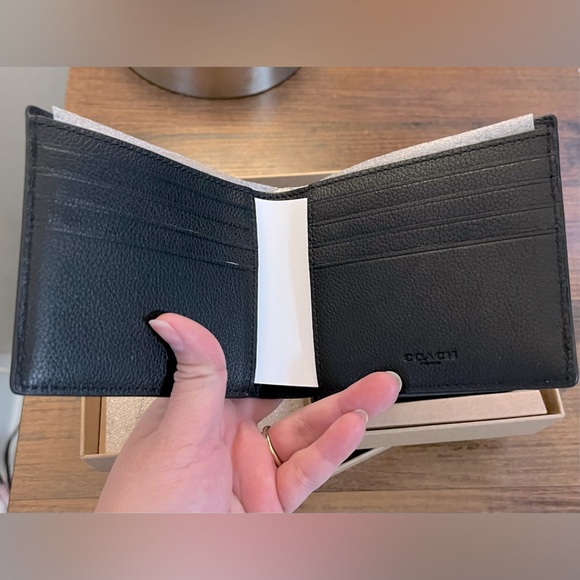 NEW Coach 3-1 Wallet-Key Fob Gift Set - Picture 3 of 7